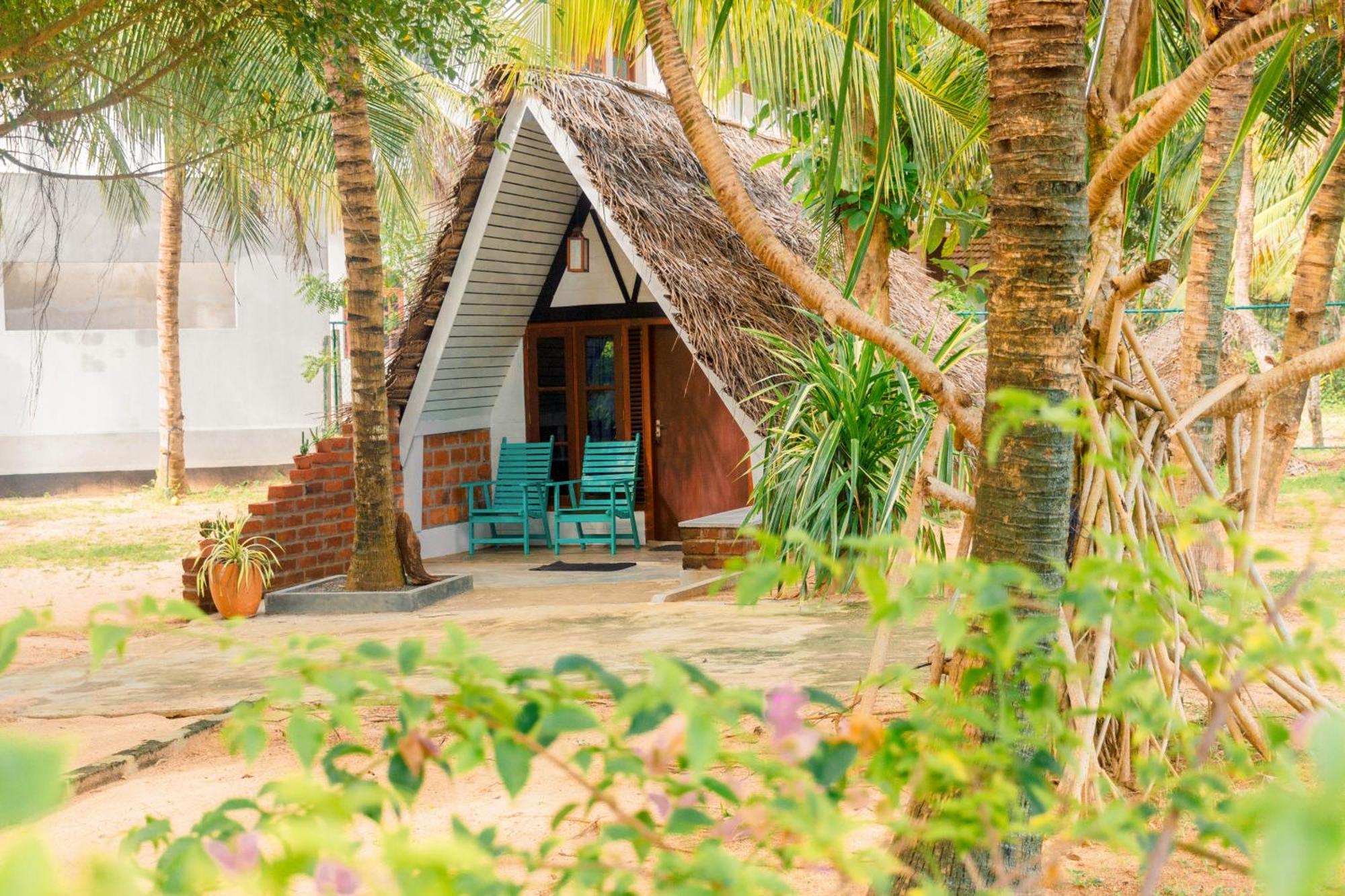 Harmony Beach Resort Tangalle Exterior photo