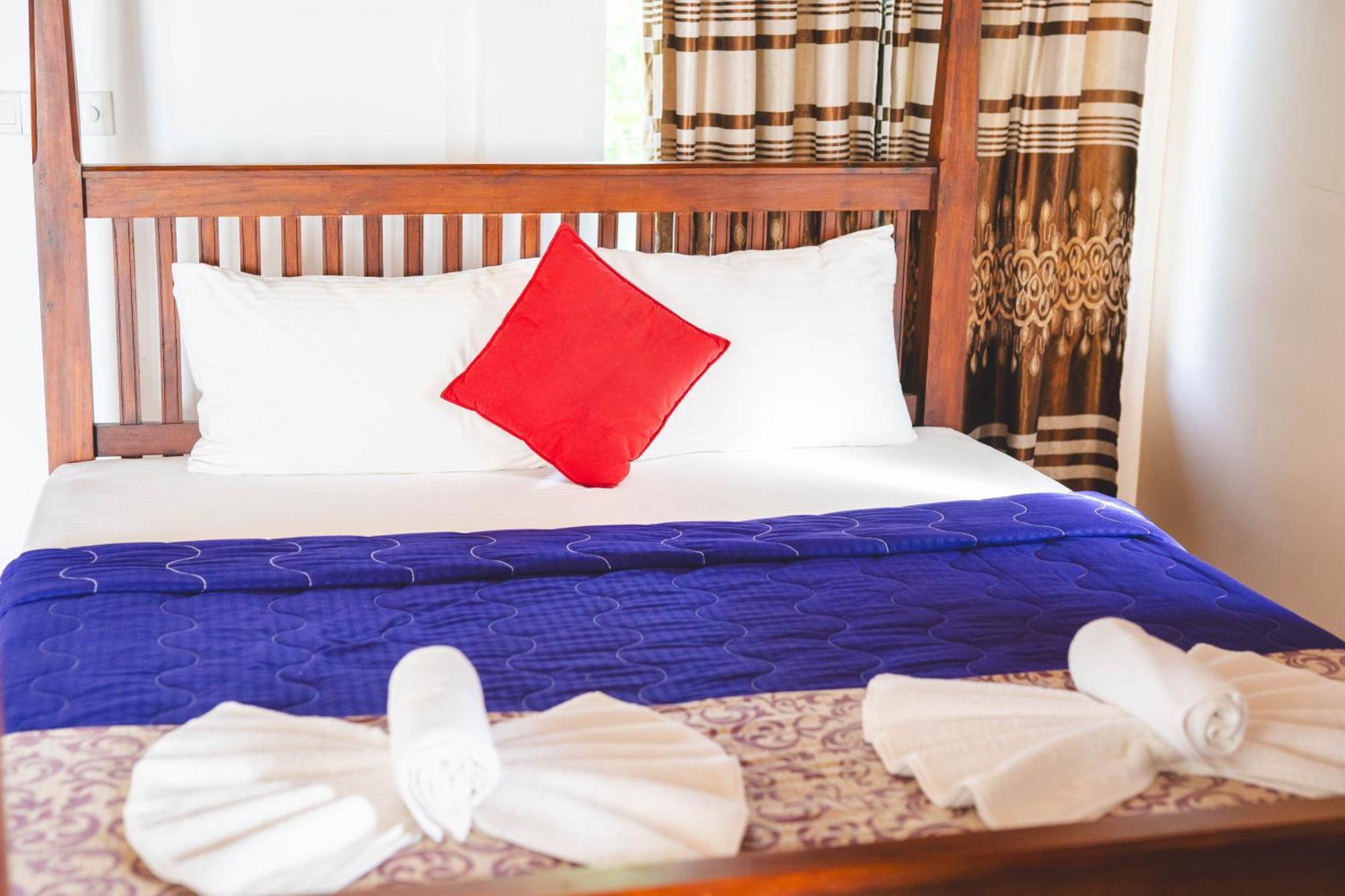 Harmony Beach Resort Tangalle Exterior photo