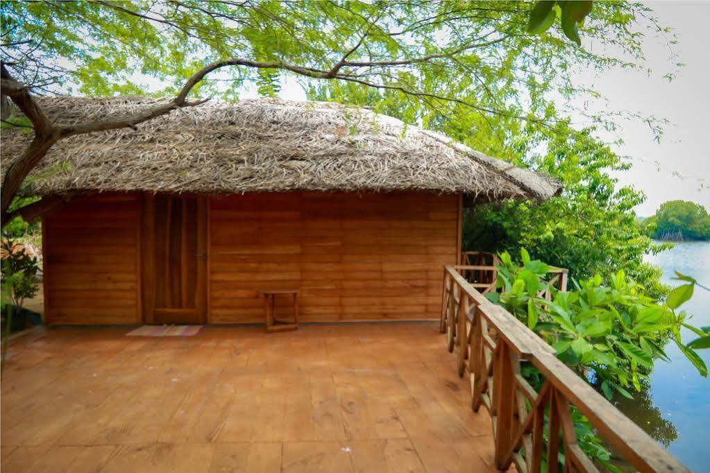 Harmony Beach Resort Tangalle Exterior photo